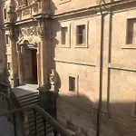 Estudio En La Calle Mas Bonita De アパート サラマンカ