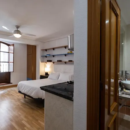 Estudio En La Calle Mas Bonita De Apartment